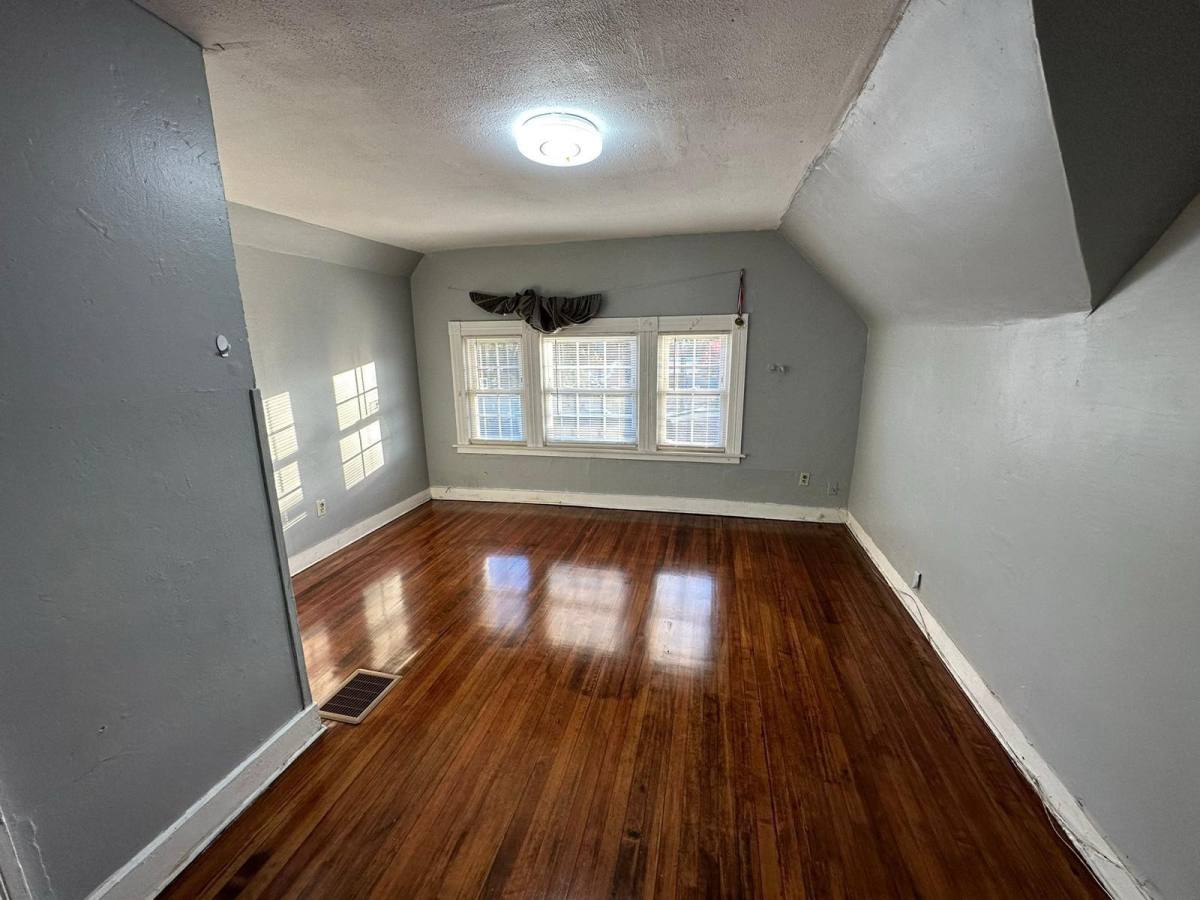 House for rent at 541 Orchard St, New Haven, CT 06511