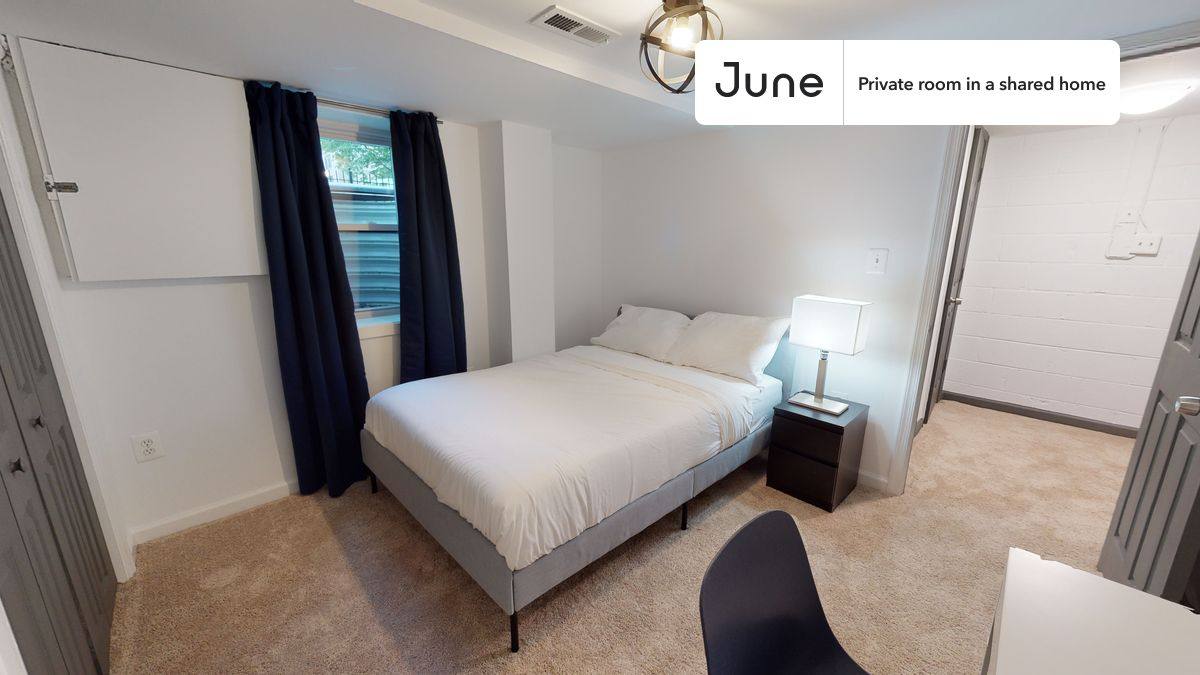 Apartment for rent at 1107 1 2 M St NW #BE, Washington, DC 20005