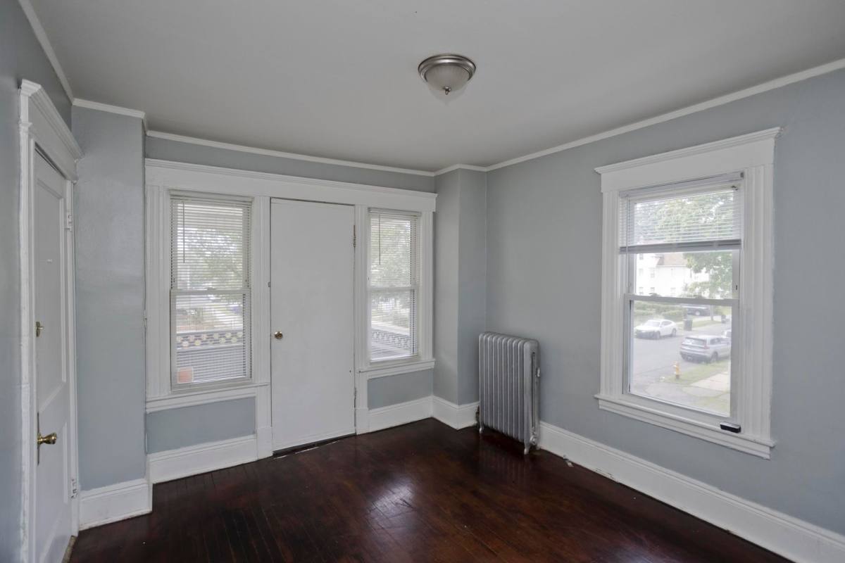 Apartment for rent at 146 Kensington Ave, Springfield, MA 01108