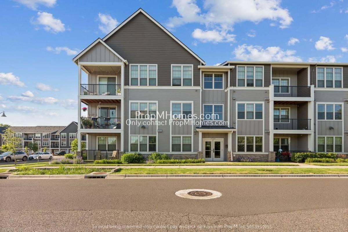 Apartment for rent at 16322 NW Chadwick Way, Portland, OR 97229