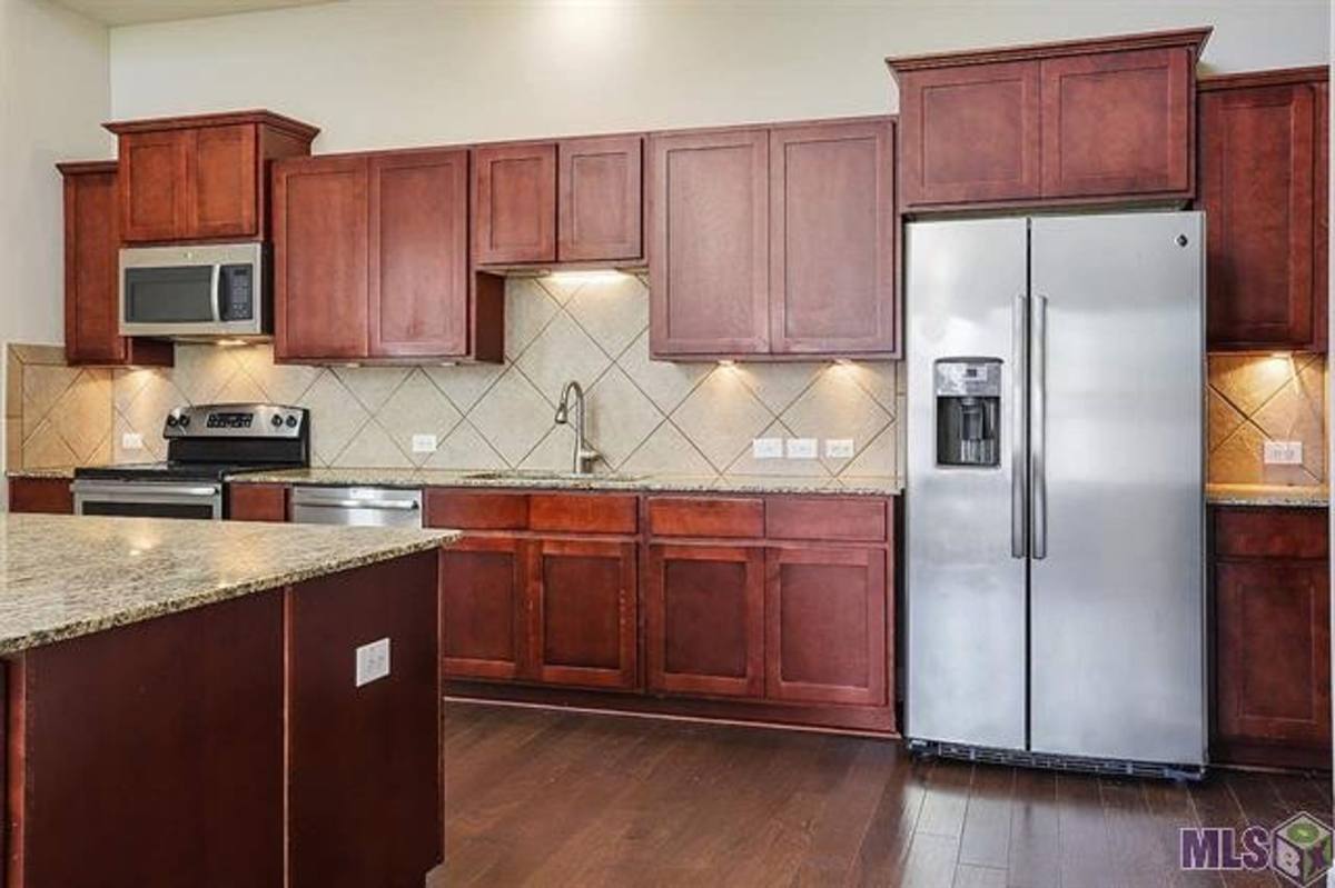 House for rent at 13869 Stone Gate Dr, Baton Rouge, LA 70816