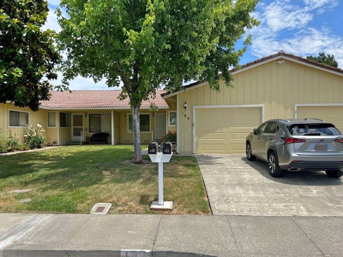 House for rent at 193 Town Center Way, Vacaville, CA 95687