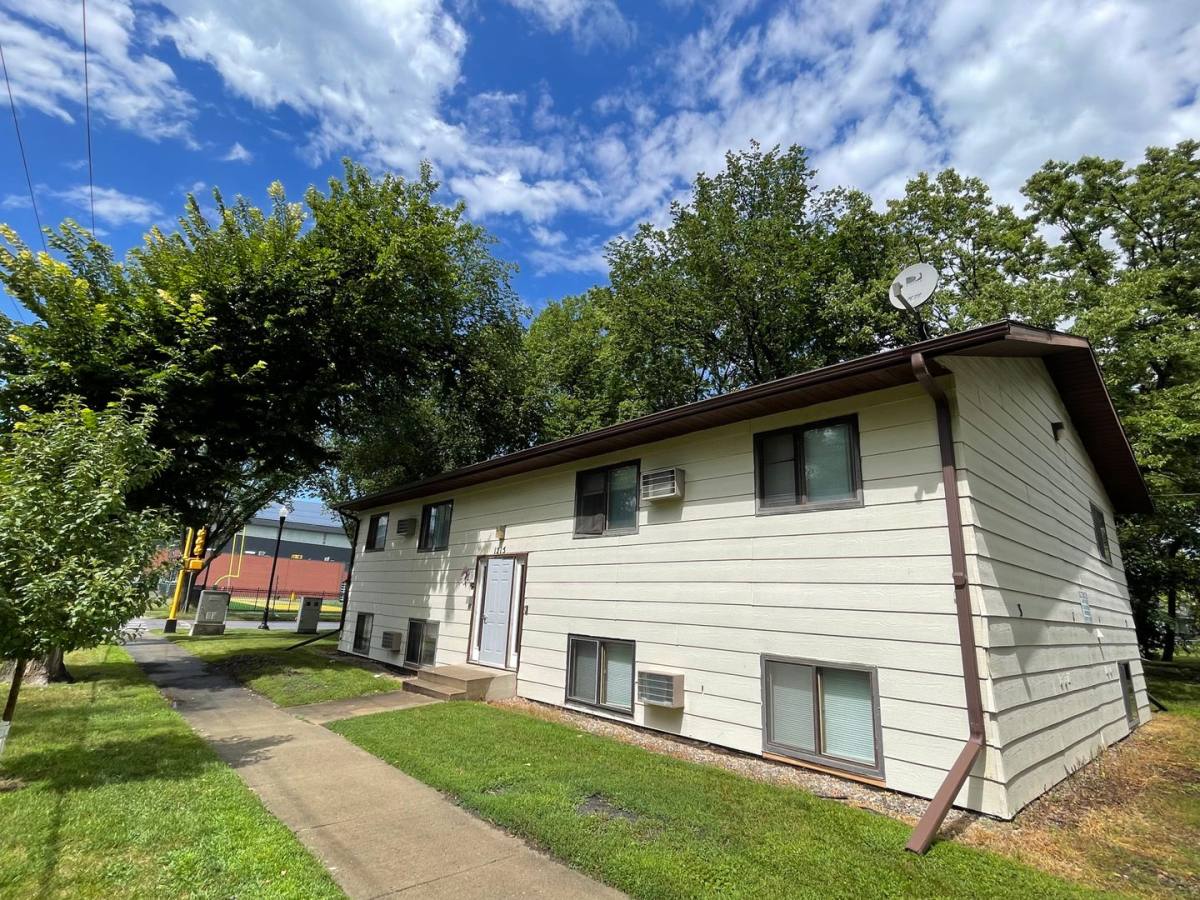 Apartment for rent at 1215 15th Ave N, Fargo, ND 58102