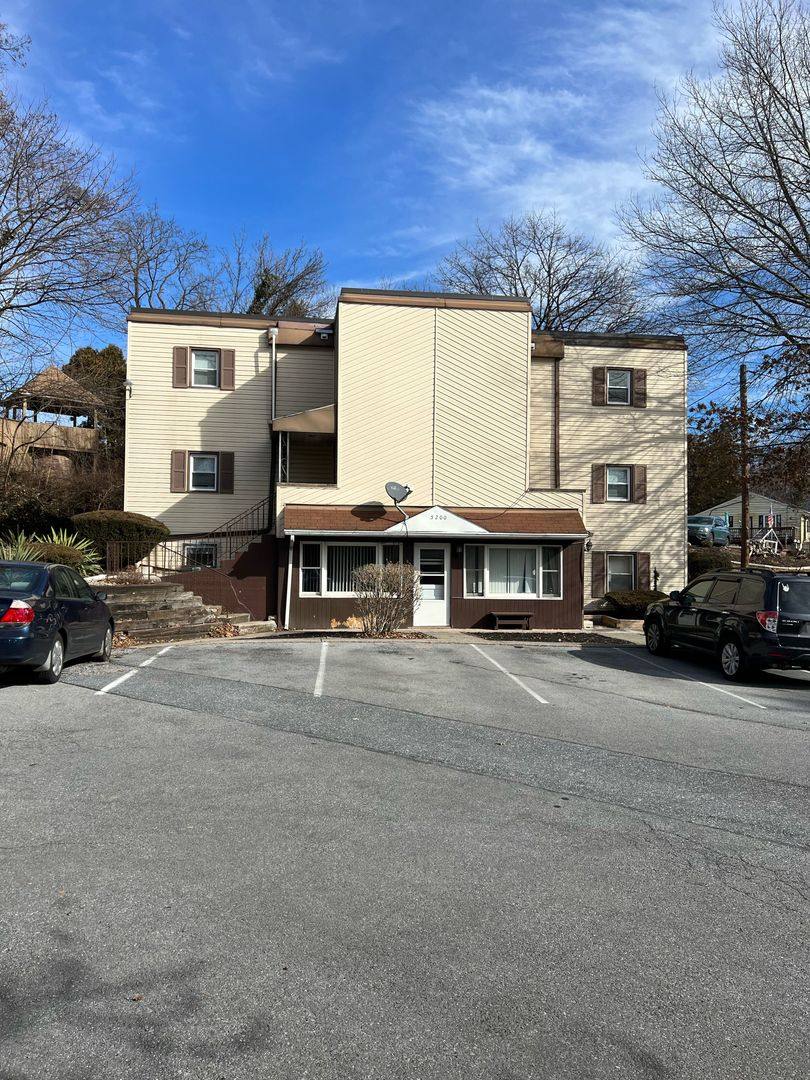 Apartment for rent at 5200 Earl Dr, Harrisburg, PA 17112