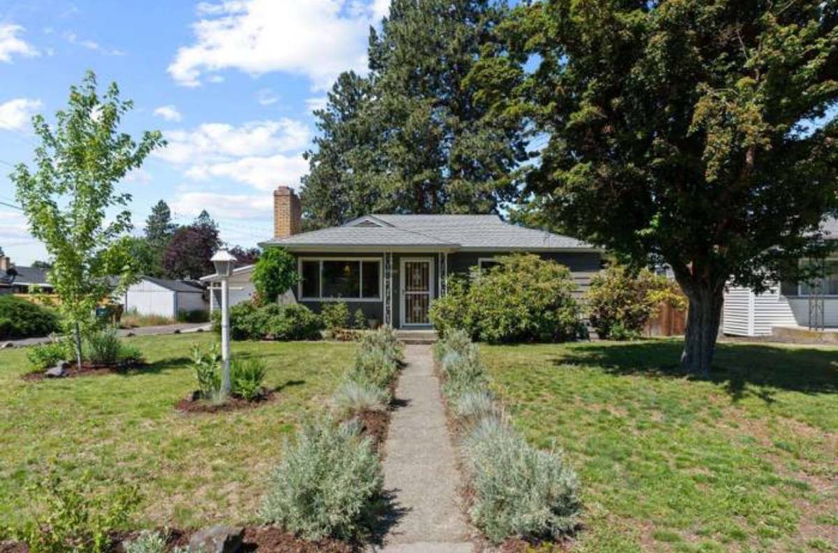 House for rent at 5817 N Washington St, Spokane, WA 99205