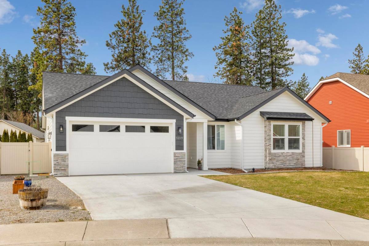 House for rent at 5219 E Portside Court, Post Falls, ID 83854