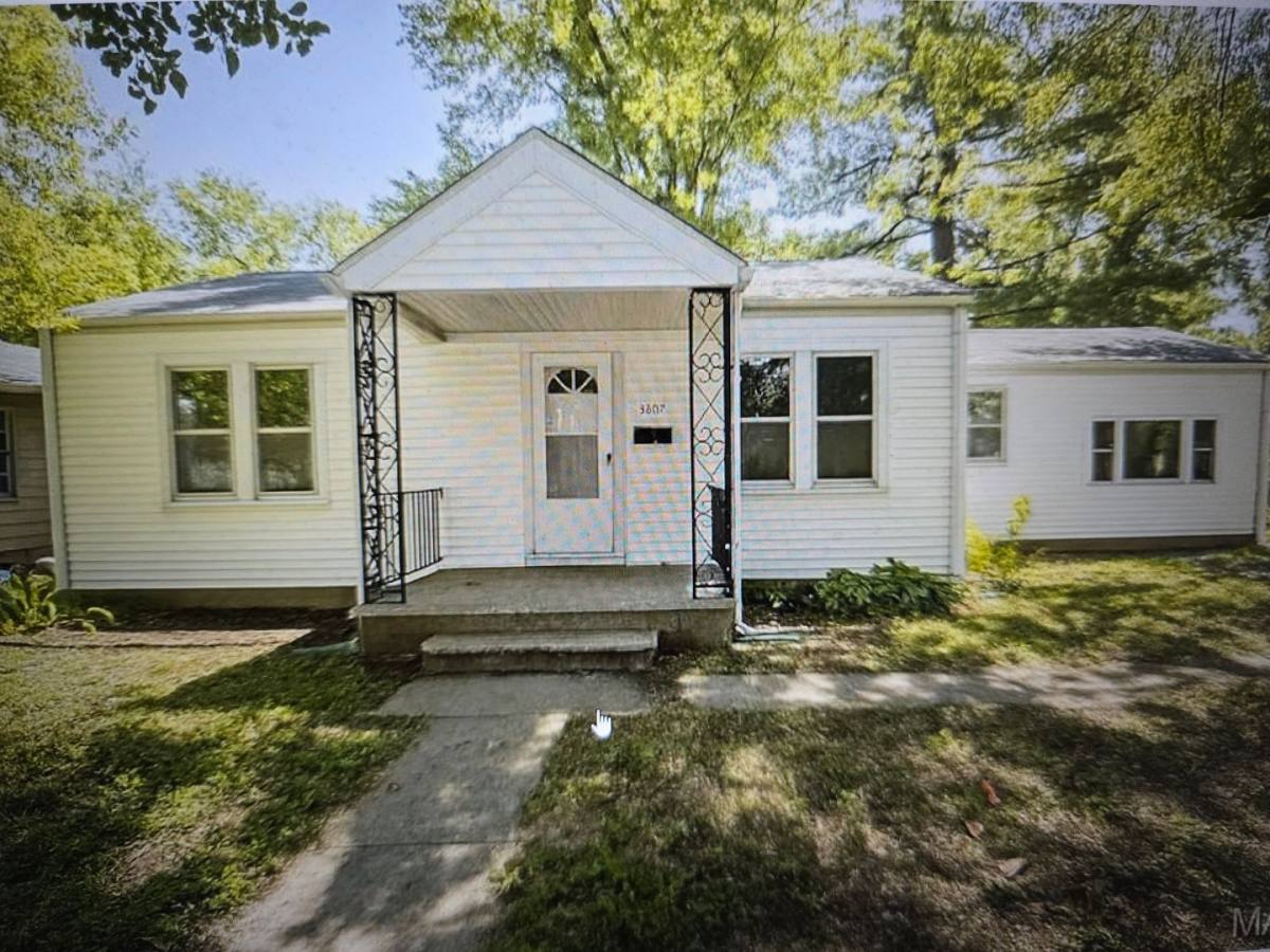 House for rent at 3807 White, East Saint Louis, IL 62206