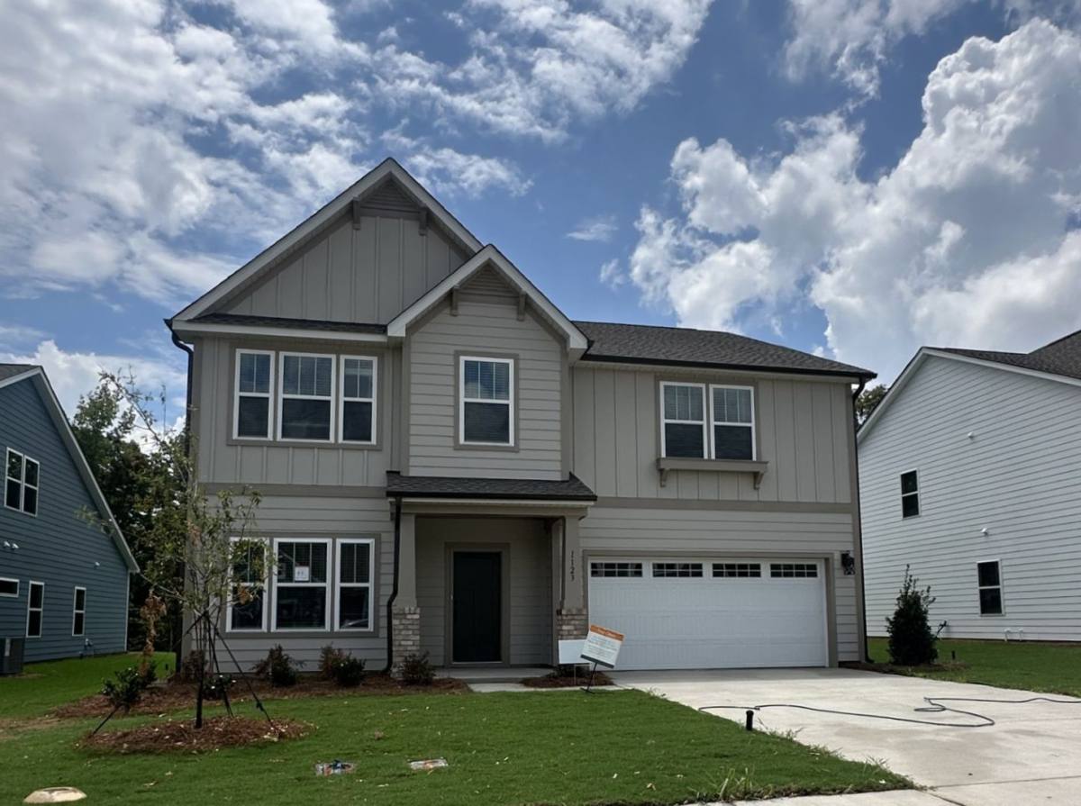 House for rent at 1123 Links Crossing Dr, Monroe, NC 28112