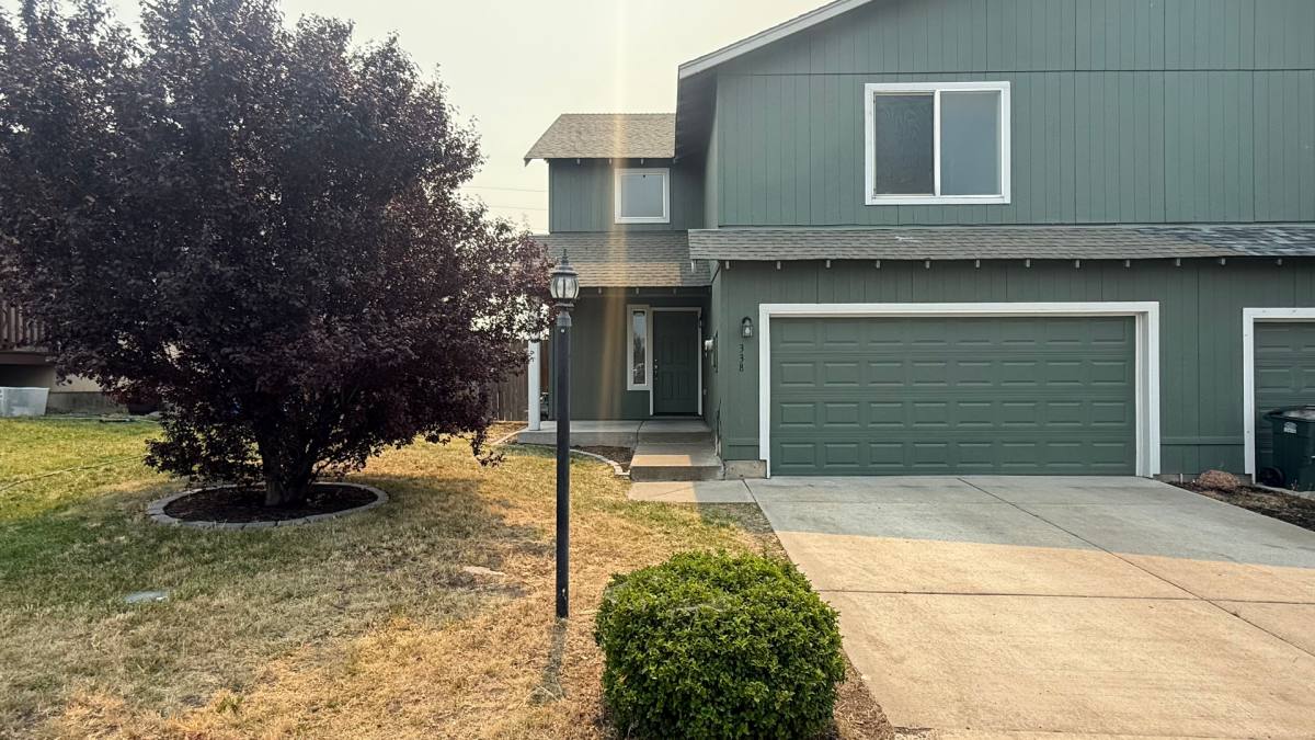 House for rent at 338 SE Leisek Way, Madras, OR 97741