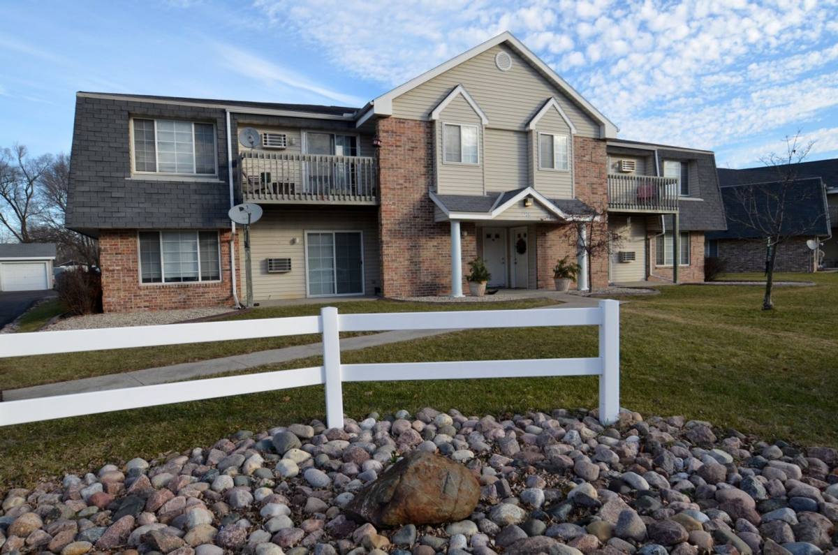 Apartment for rent at 116 Deer Creek Court, Jefferson, WI 53549