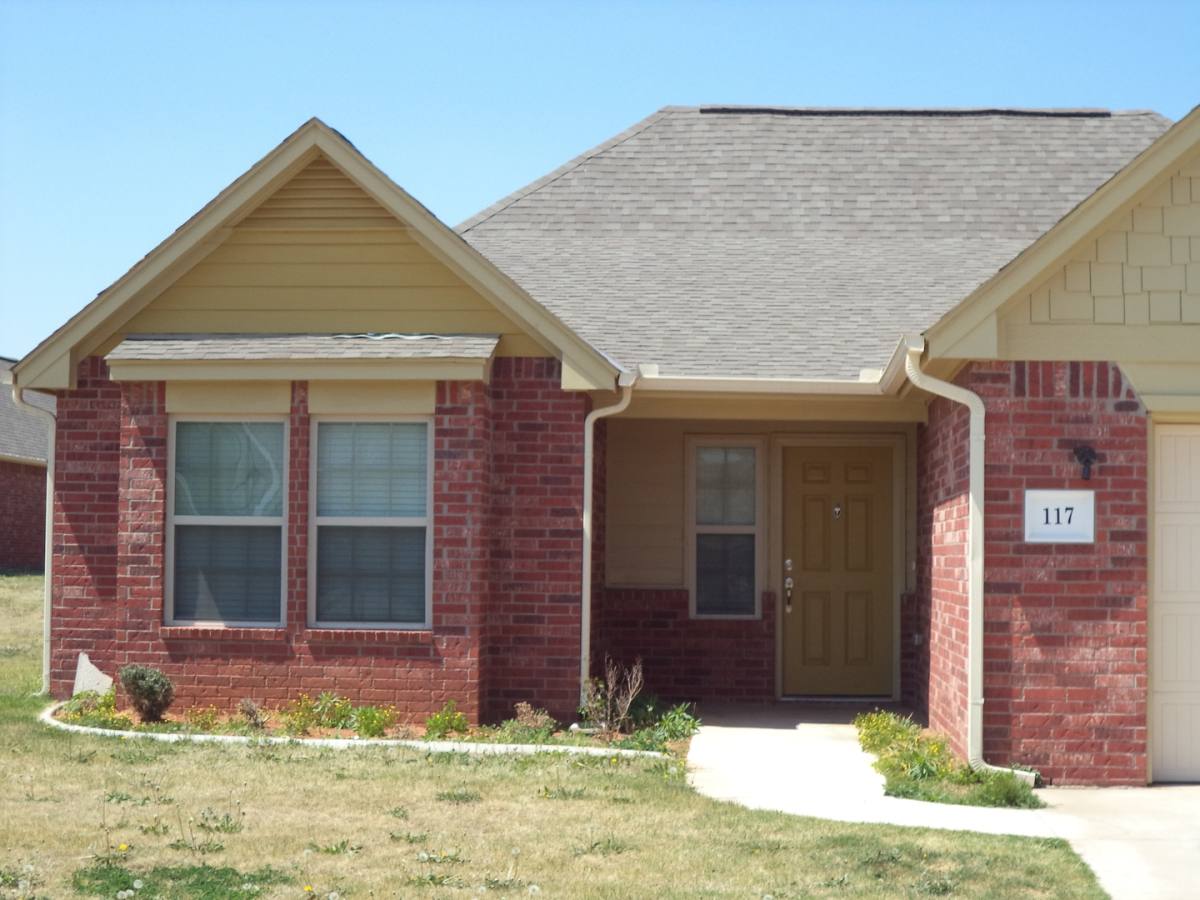Apartment for rent at 101 Harvest Rd, Guthrie, OK 73044