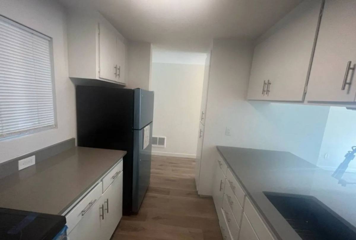 Apartment for rent at 1021 24th St, Bellingham, WA 98225