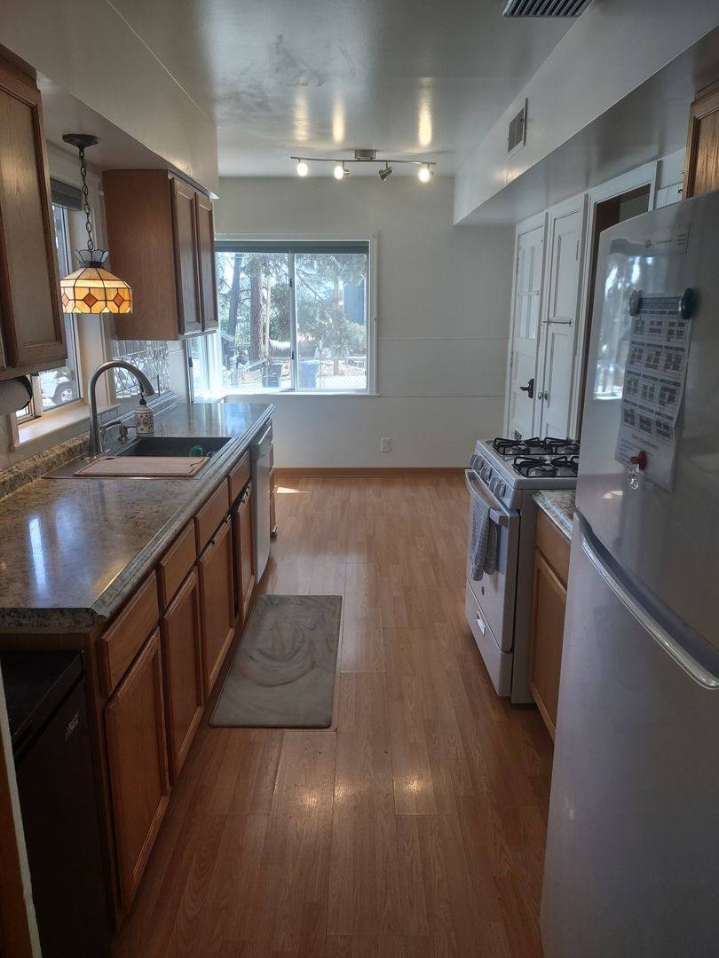 Townhouse for rent at 2145 41st St, Los Alamos, NM 87544