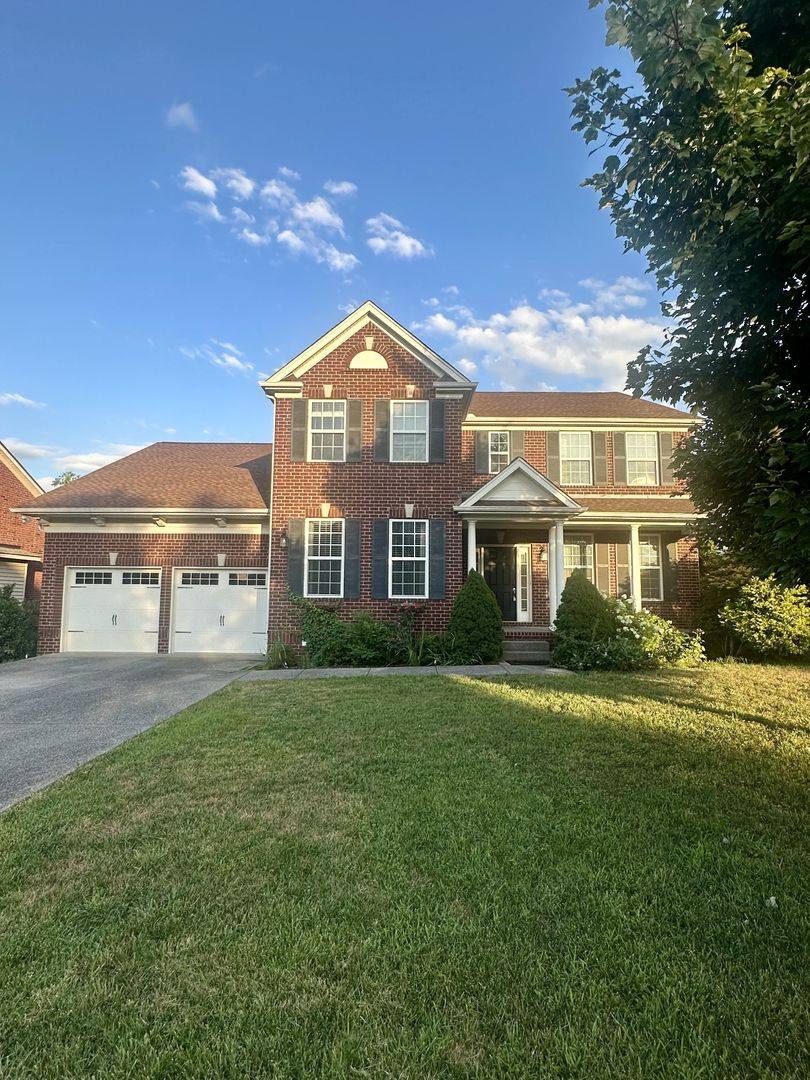 House for rent at 402 Valley Spring Dr, Mount Juliet, TN 37122