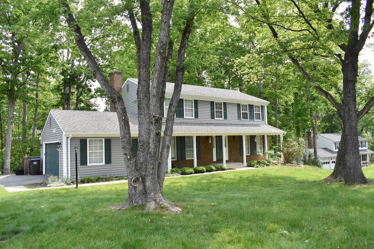 House for rent at 12107 Fort Craig Dr, Woodbridge, VA 22192