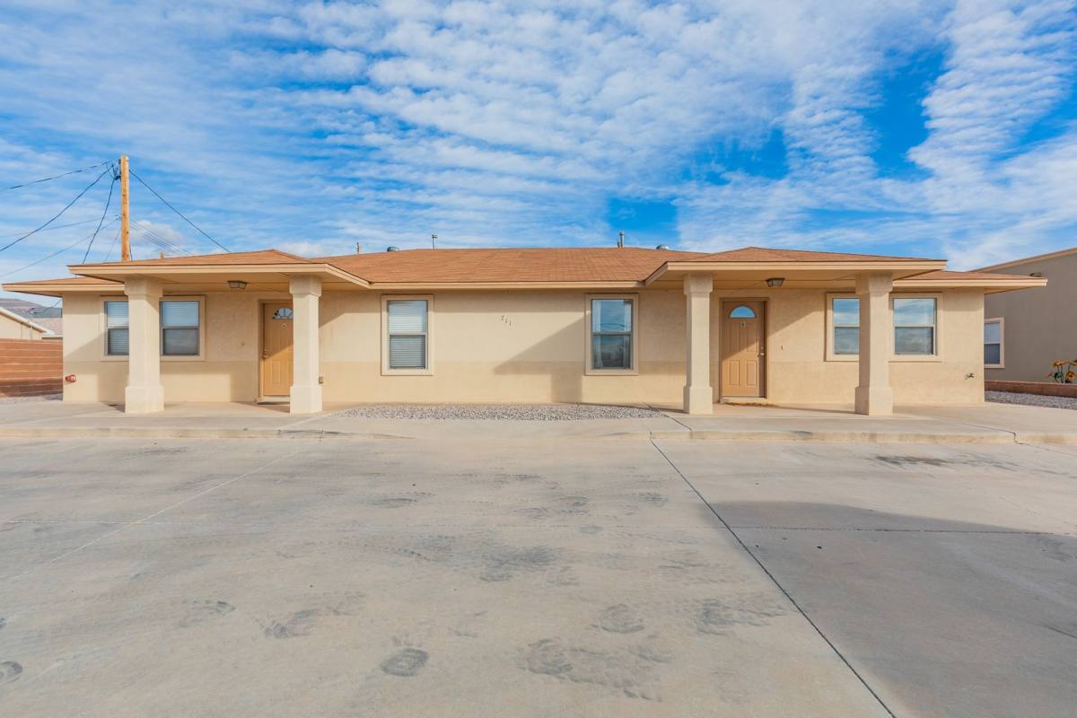Apartment for rent at 711 S Florida Ave, Alamogordo, NM 88310