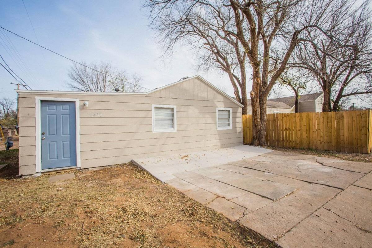Apartment for rent at 2430 31st St, Lubbock, TX 79411