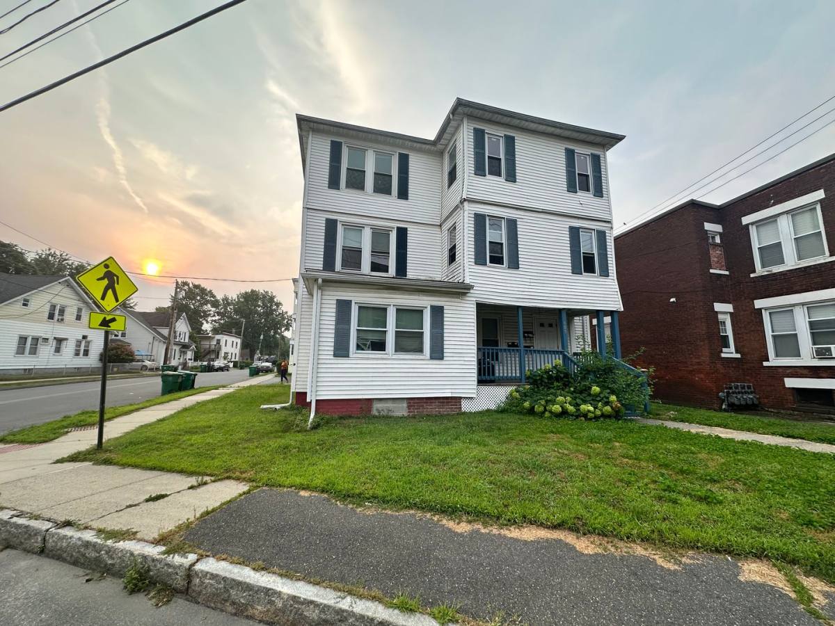 Apartment for rent at 609 Chicopee St, Chicopee, MA 01013