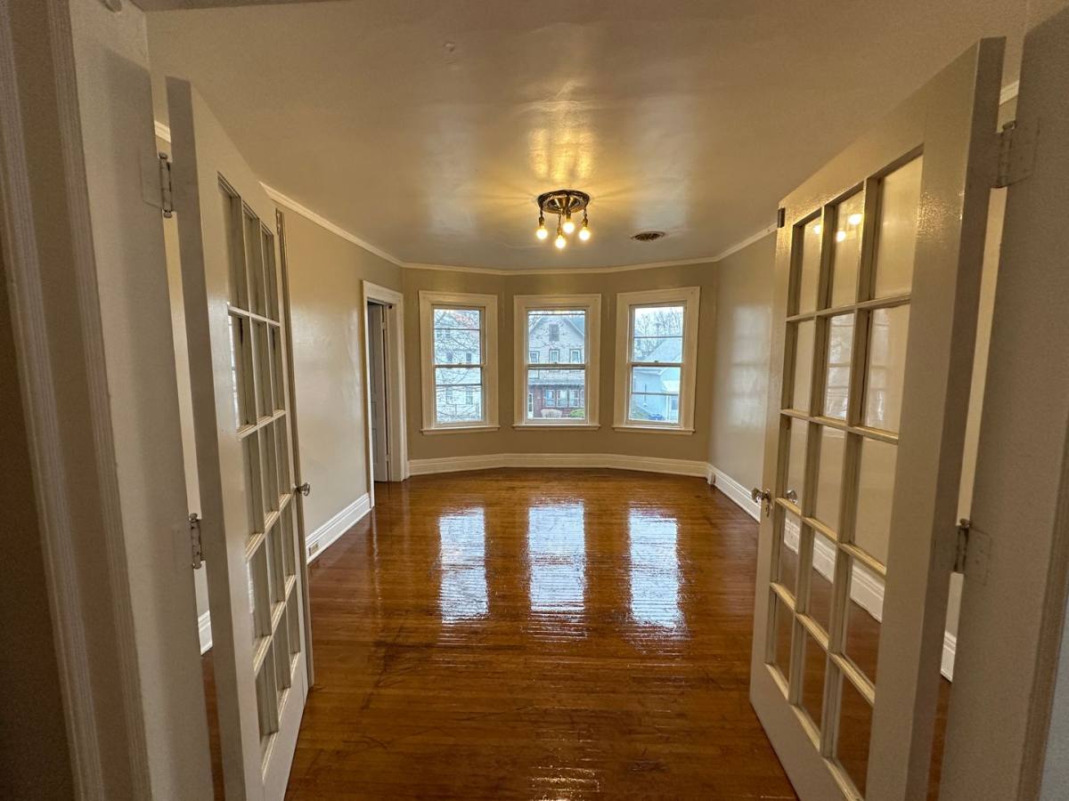 Apartment for rent at 47 Southampton St, Buffalo, NY 14209