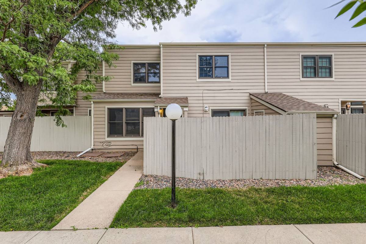 Townhouse for rent at 8745 Yukon St, Arvada, CO 80005