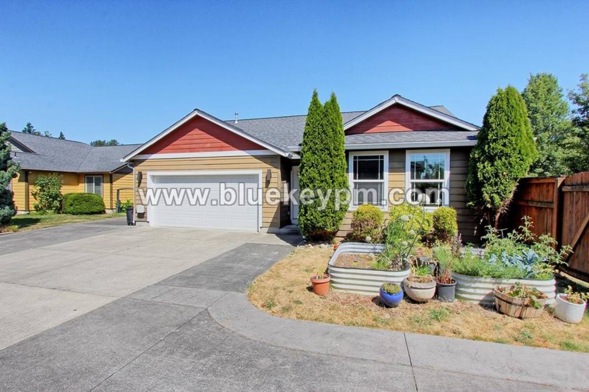 House for rent at 1718 NW Onsdorff Blvd, Battle Ground, WA 98604
