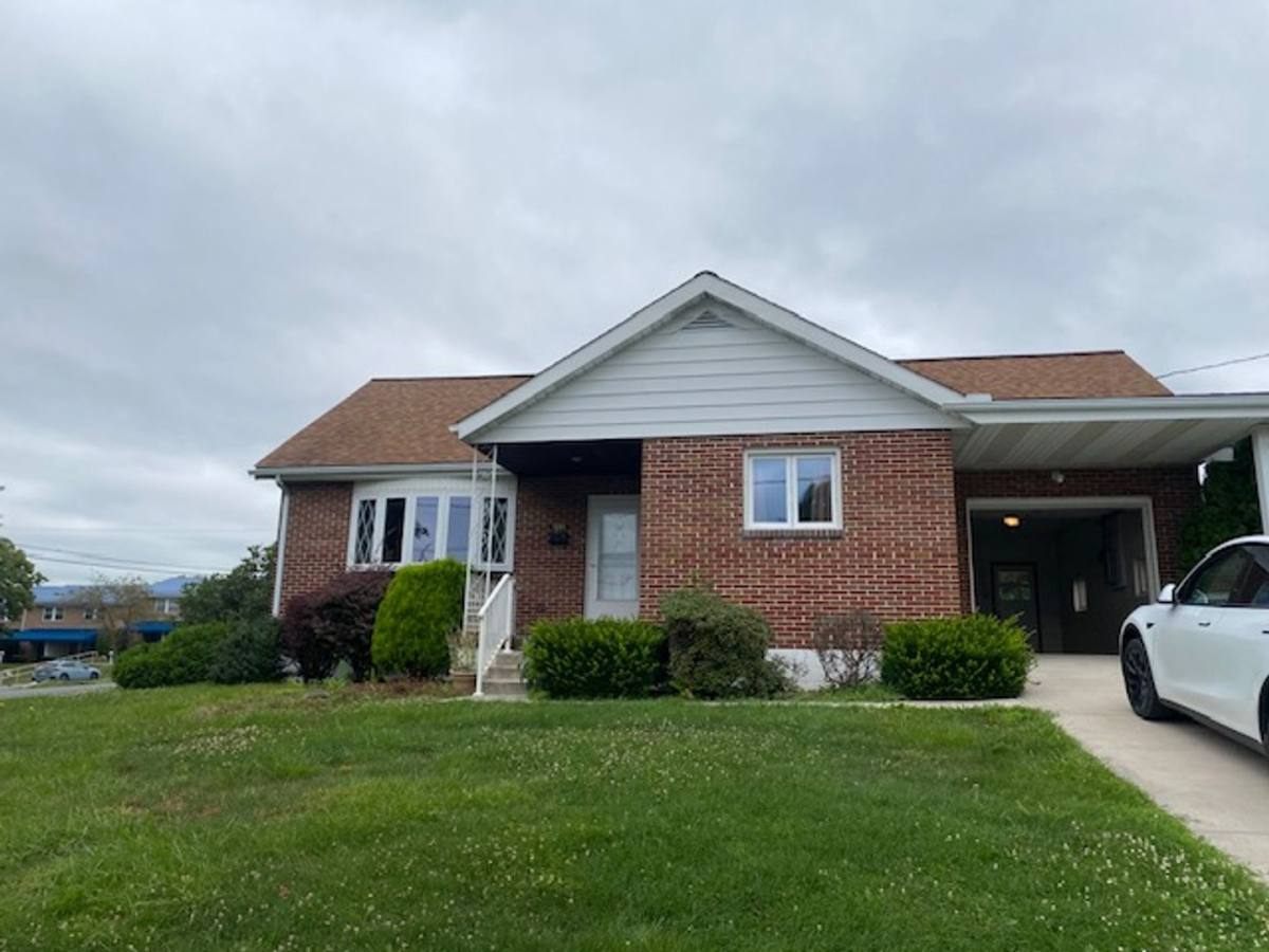House for rent at 1081 Norwood St, Johnstown, PA 15904