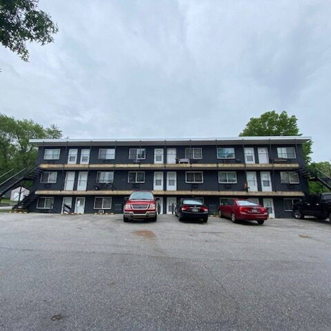 Apartment for rent at 2547 Manchester Rd, Akron, OH 44319