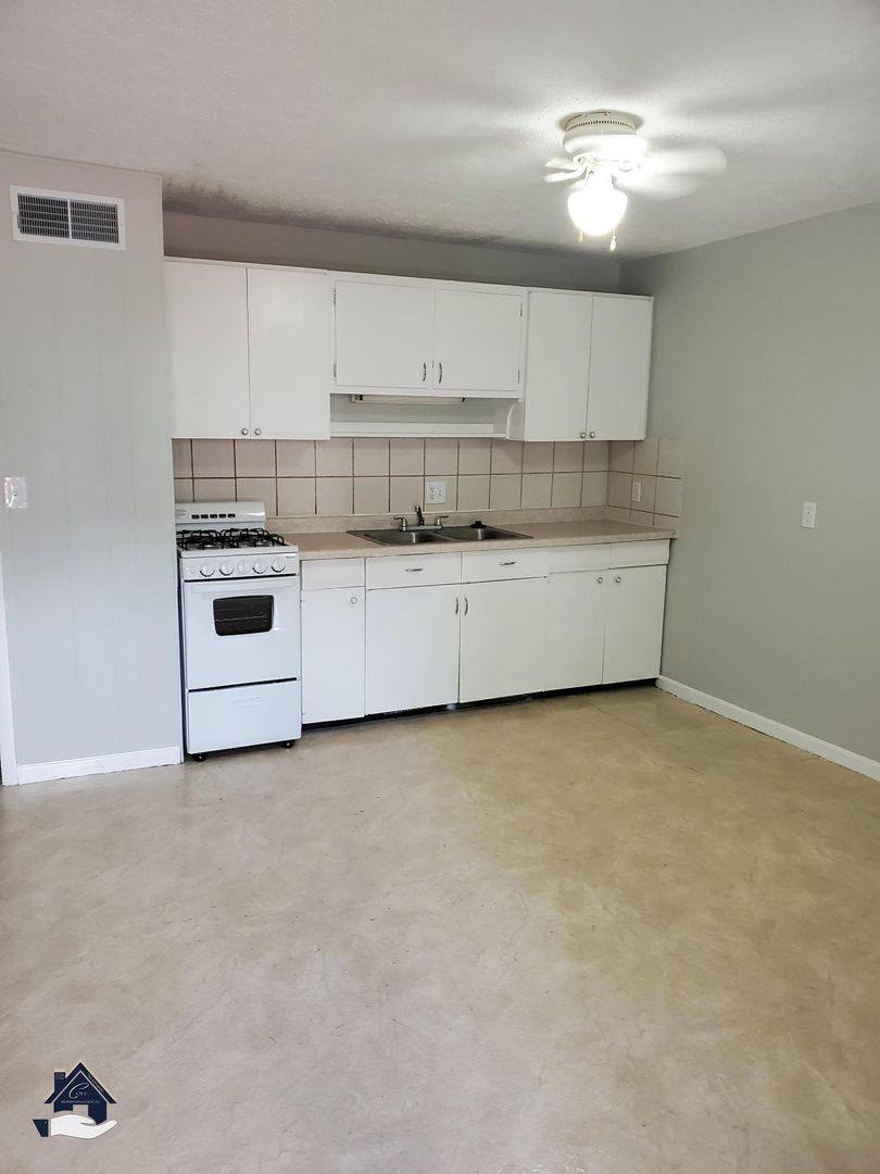 Apartment for rent at 1210 Roberts, 1211 Howell, 1303 N, Lafayette, IN 47904