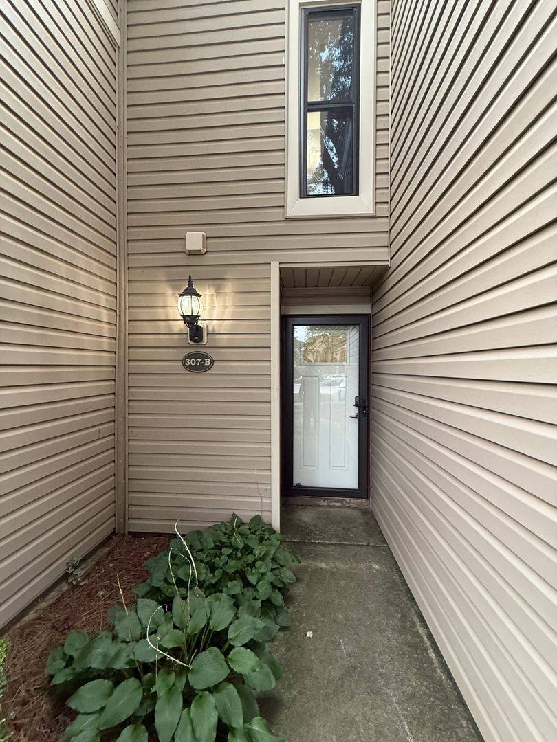 Townhouse for rent at 307 Village Lane, Greensboro, NC 27409