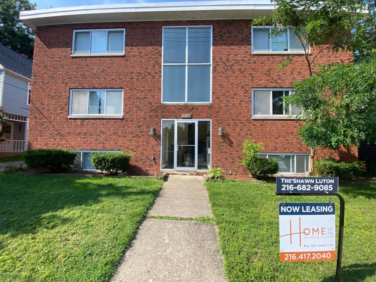 Apartment for rent at 1450 Riverside Dr, Lakewood, OH 44107