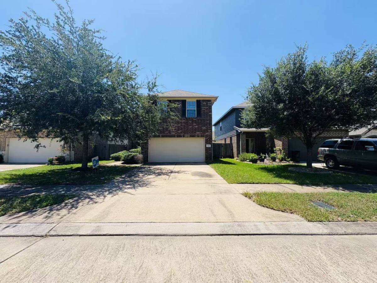 House for rent at 13826 Bonner Bluff Lane, Houston, TX 77047