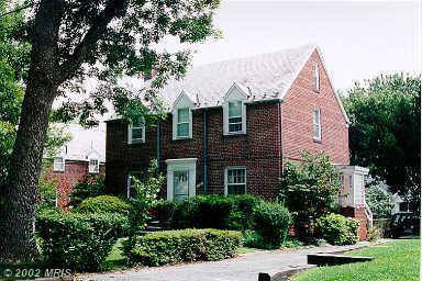 House for rent at 7205 Clarendon Rd, Bethesda, MD 20814