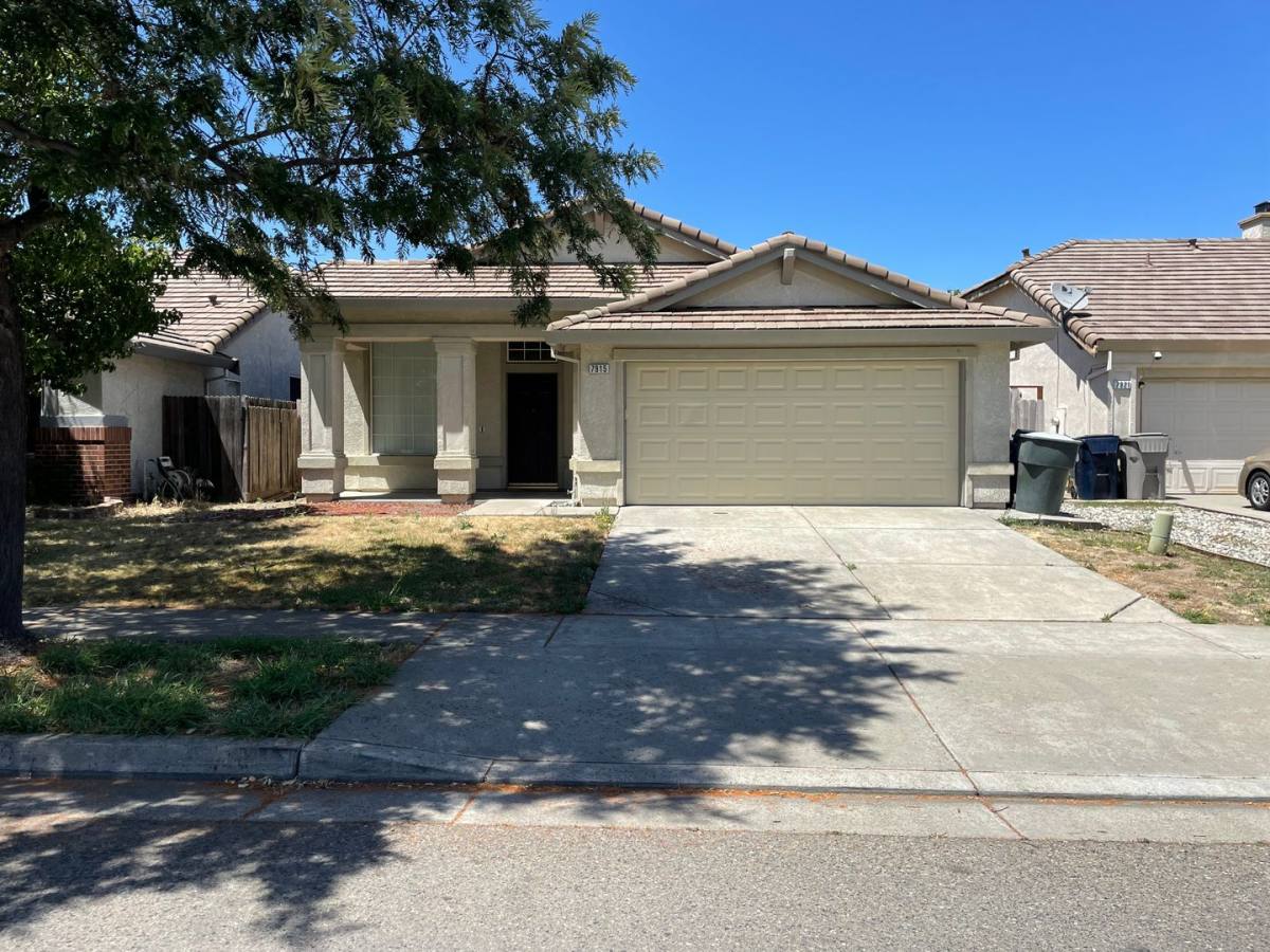 House for rent at 7915 Jacinto Rd, Elk Grove, CA 95758