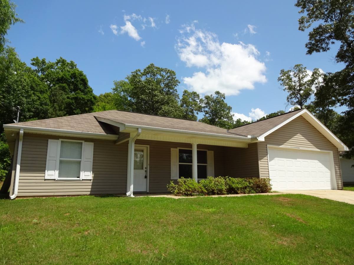 House for rent at 20439 Castle Ridge Rd, McCalla, AL 35111