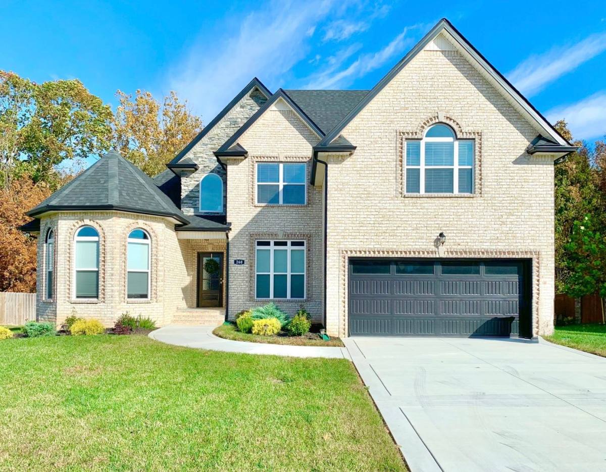 House for rent at 260 Bluebriar Trace, Clarksville, TN 37043
