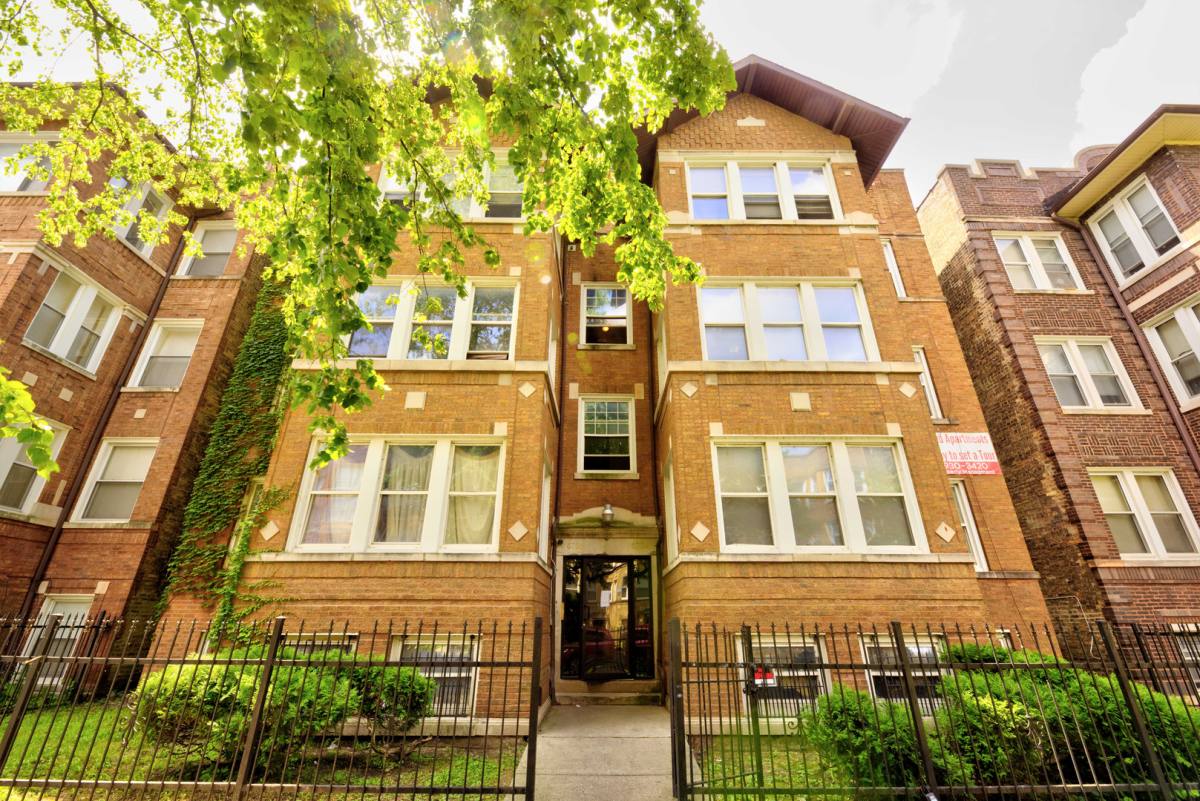 6734-6736 S Clyde Ave, Chicago, IL 60649