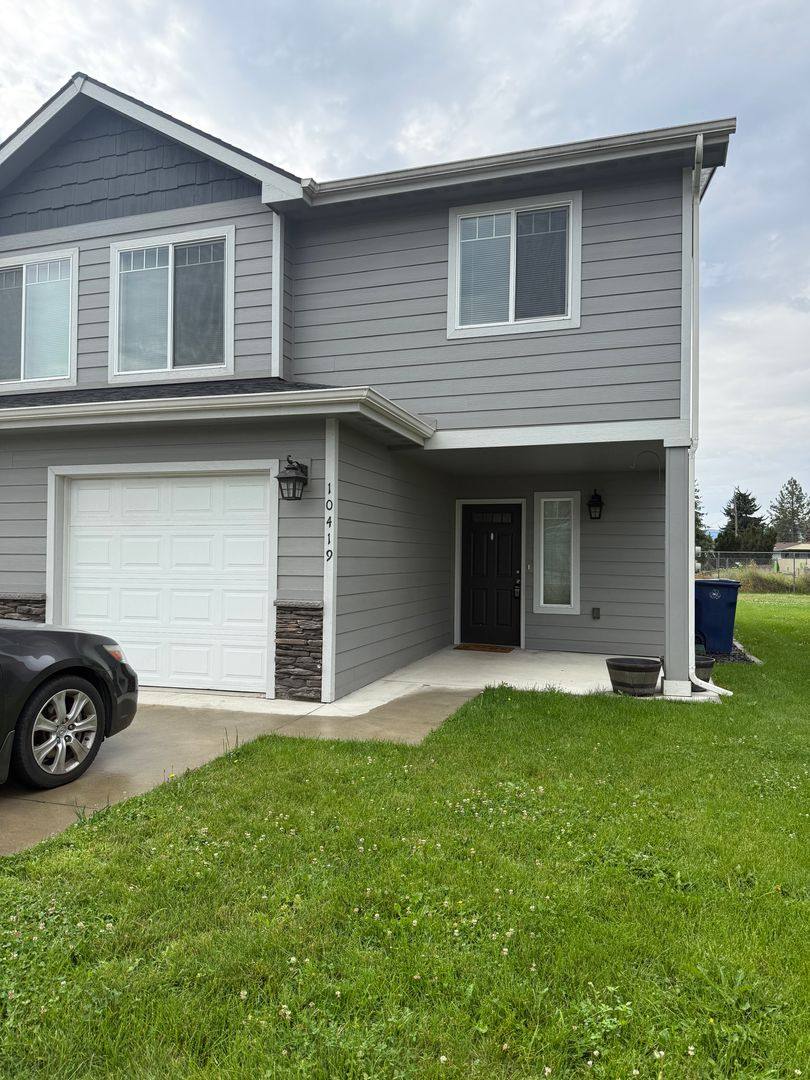 Apartment for rent at 10419-10421 E Maxwell Lane, Spokane, WA 99206