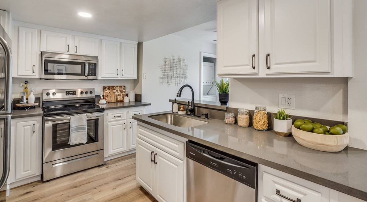 Apartment for rent at 2112 Floyd Ave, Modesto, CA 95355