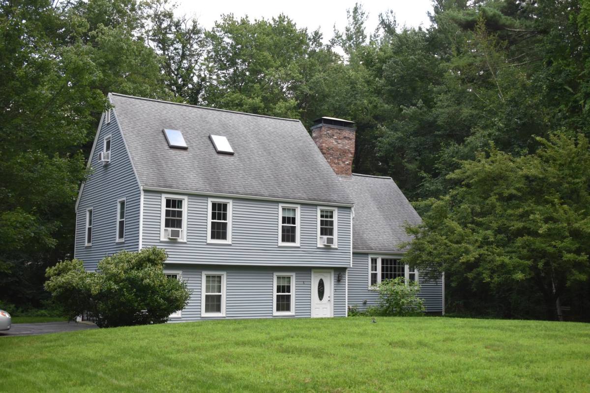 House for rent at 8 Dana Dr, Westford, MA 01886