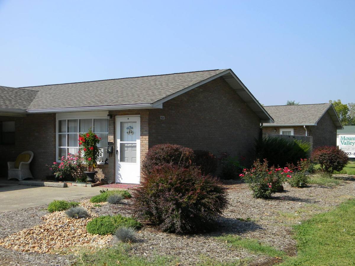 Apartment for rent at 908 & 910 N Bentley St, Marion, IL 62959