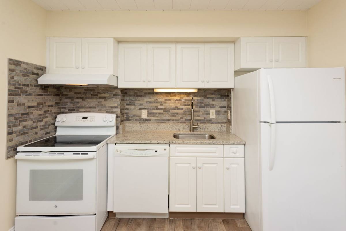 Apartment for rent at 2405 Whitney Ave, Hamden, CT 06518