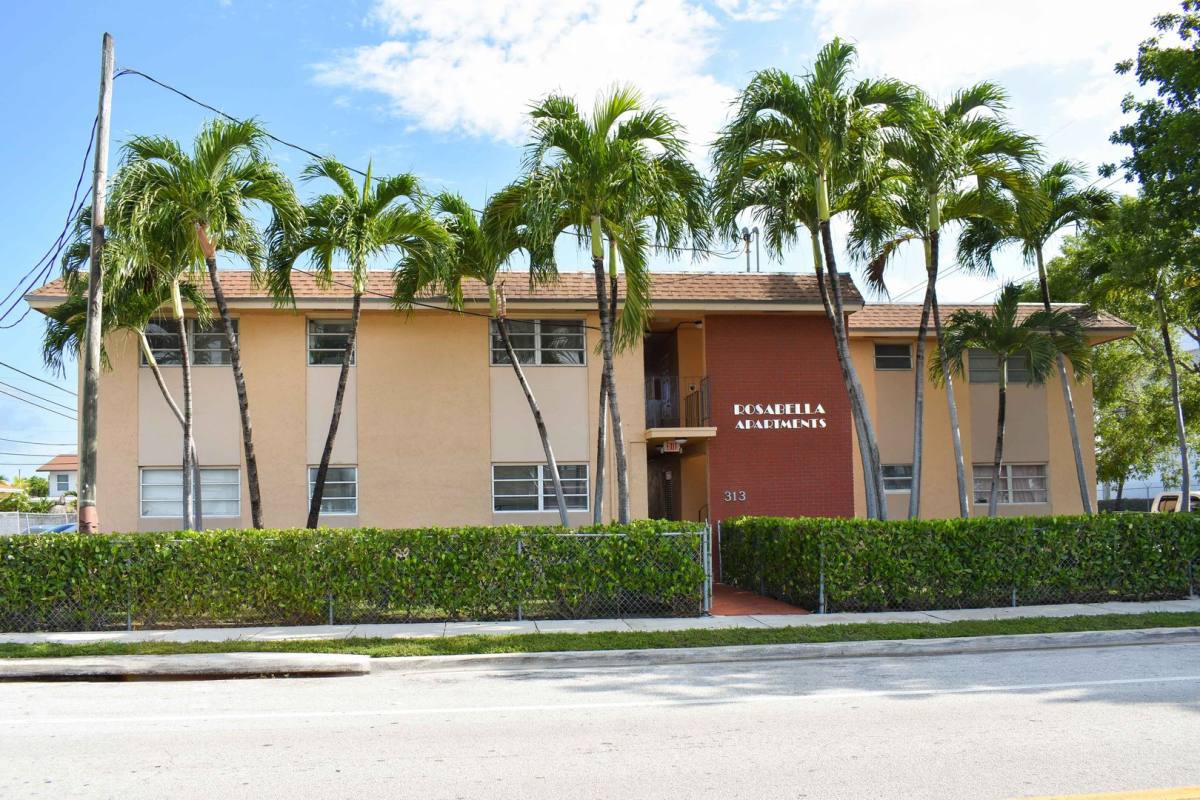 Apartment for rent at 313 W 10 St, Hialeah, FL 33010