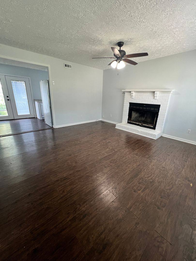 Apartment for rent at 3532 - 3534 Chesapeake Dr, Nashville, TN 37207