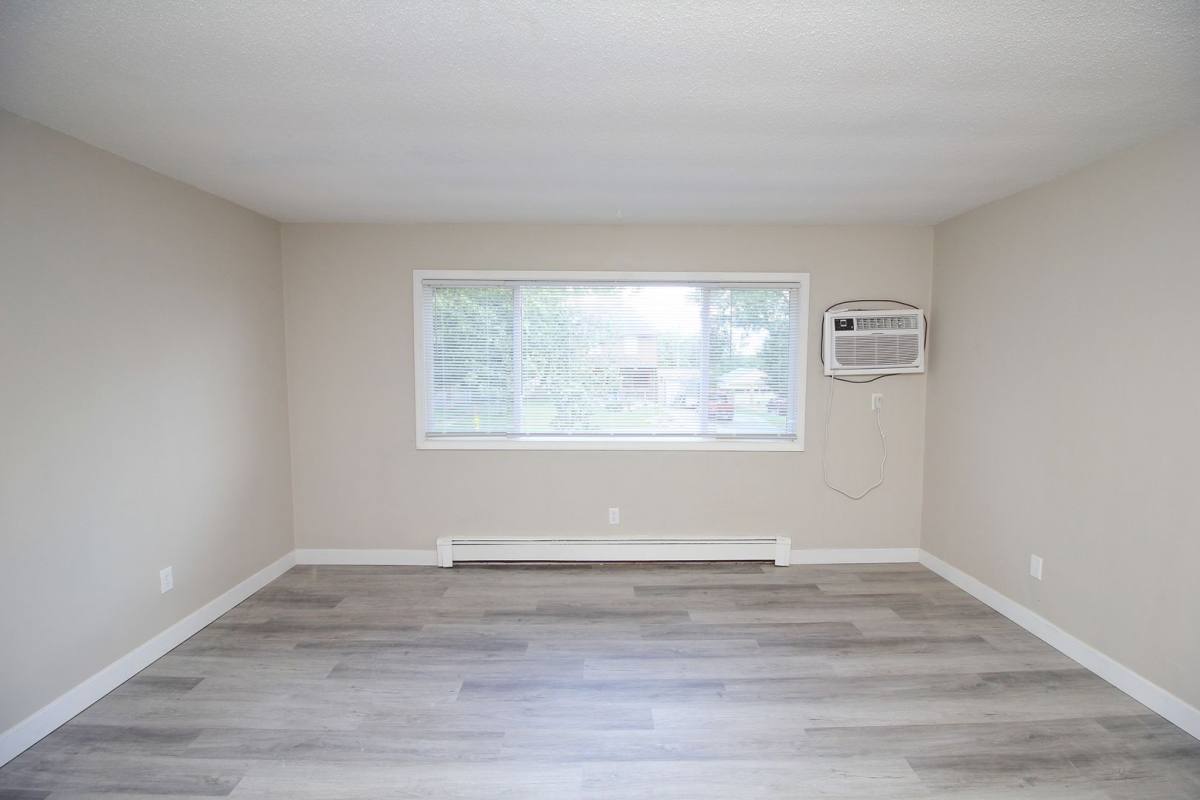Apartment for rent at 300 S Lowell Ave, Sioux Falls, SD 57103