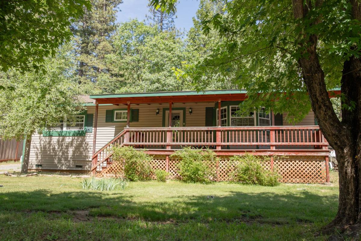 House for rent at 23899 Sierra Pine Ave, Twain Harte, CA 95383