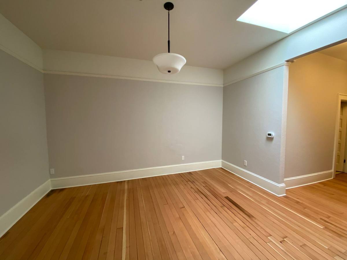 Apartment for rent at 524 E Main St, Cottage Grove, OR 97424