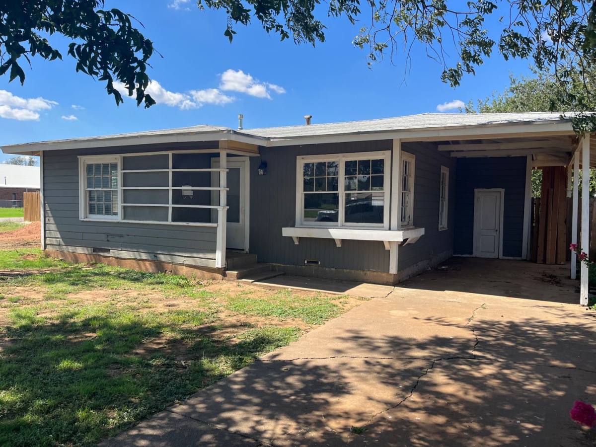 House for rent at 608 Ash St, Merkel, TX 79536