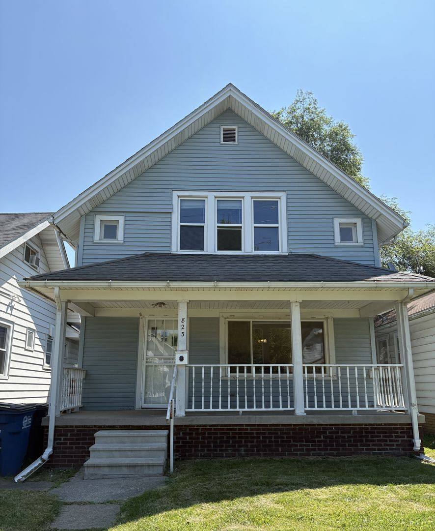 House for rent at 823 Toronto Ave, Toledo, OH 43609