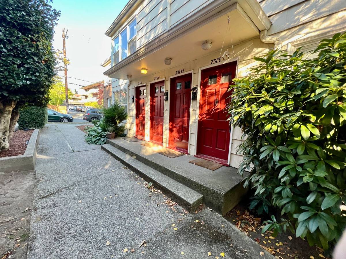 Apartment for rent at 7311-7317 Woodlawn Ave NE, Seattle, WA 98115