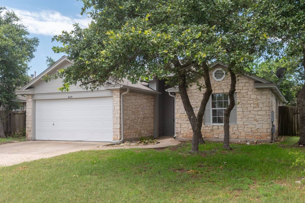 House for rent at 609 Sunny Brook Dr, Leander, TX 78641